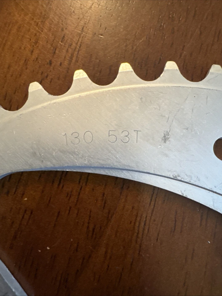 Передняя звездочка Vuelta USA — 53 зуба — 130 BCD — 5 болтов — серебристый сплав — б/у - Изображение 4 из 4