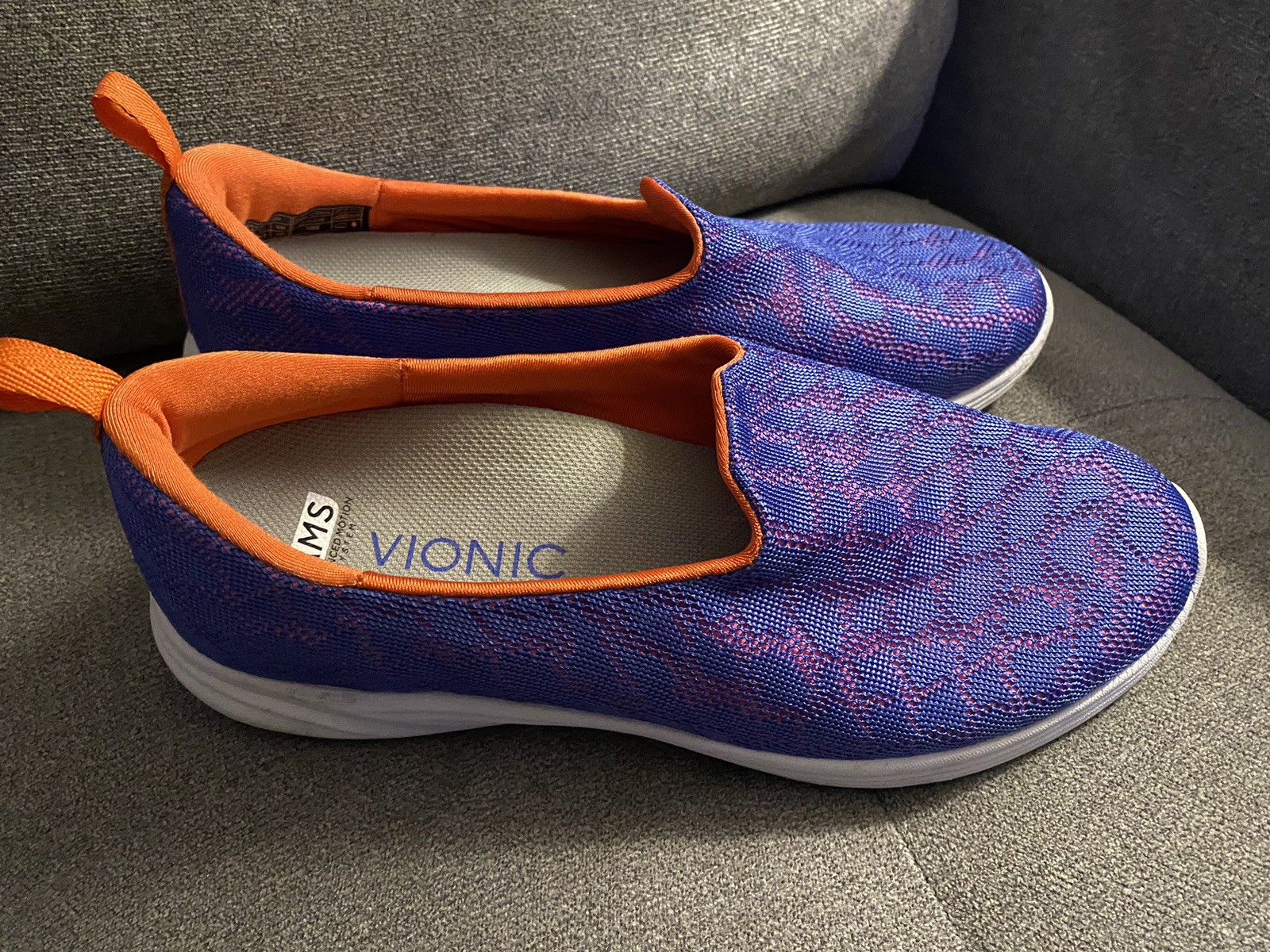 Vionic 331 Hydra Slip On Sneakers Size 8.5 Comfort Cushioned Blurple Orange image 3