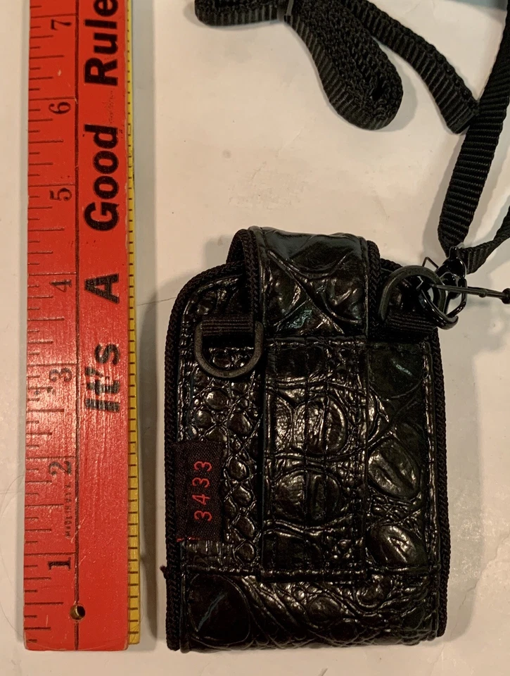 TAMRAC Safari Case 3 (Black Crocodile) model 3433 compact camera case - Image 3 of 3