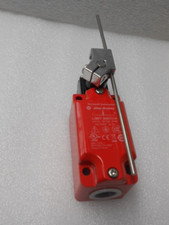 New Allen Bradley 440P-MARB22B Guard Master Limit Switch Ser.A