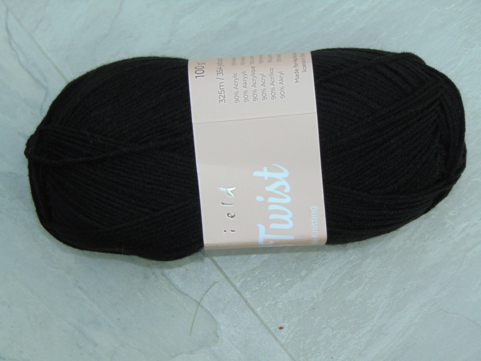 Hayfield Soft Twist Double Knitting Yarn 100g ball Shade 263 Black