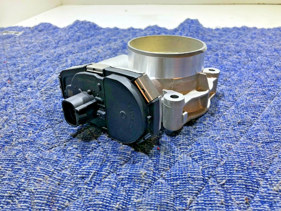 Conjunto de corpo do acelerador Bosch F00H600074 compatível com Buick LaCrosse GMC Acadia fabricante de equipamento original - Imagem 2 de 4