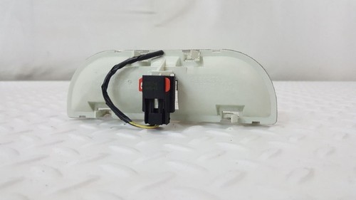 2005 Dodge Durango Overhead Dome Light - Picture 3 of 8