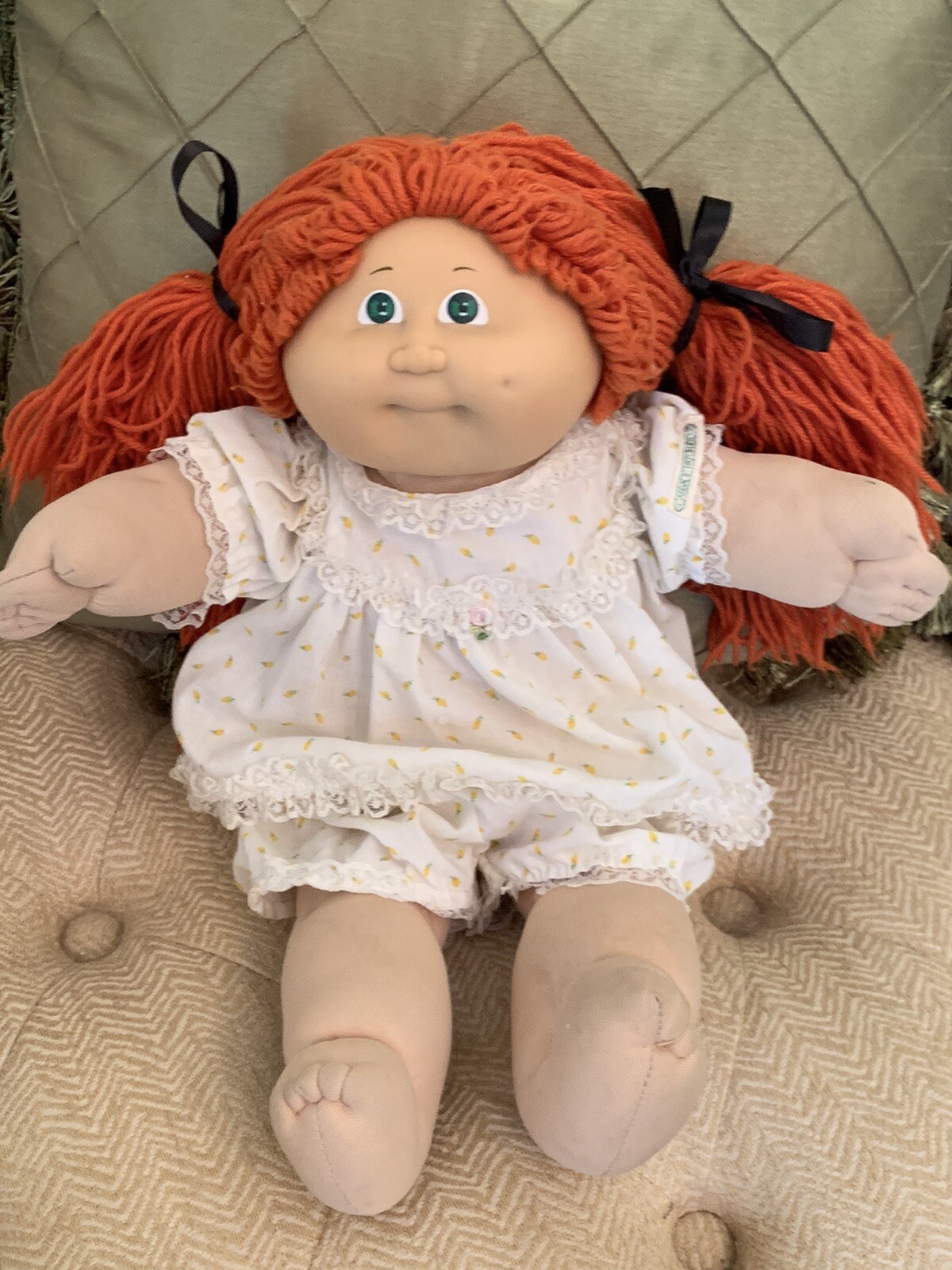 Vintage Cabbage Patch Doll Red Hair Green Eyes One Dimple Logo Dress