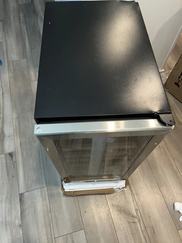 EdgeStar CWR302SZ 15"W 25 Bottle Built-In Single Zone Wine Cooler - Stainless - Picture 4 of 12