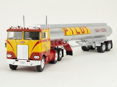 Peterbilt 352 Semi-Remorque Zisternenauflieger 1975 1/43 Modell Presse