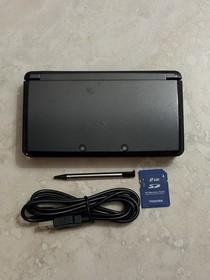 Nintendo 3DS Console Black Edition With Charger US SELLER  Very Good