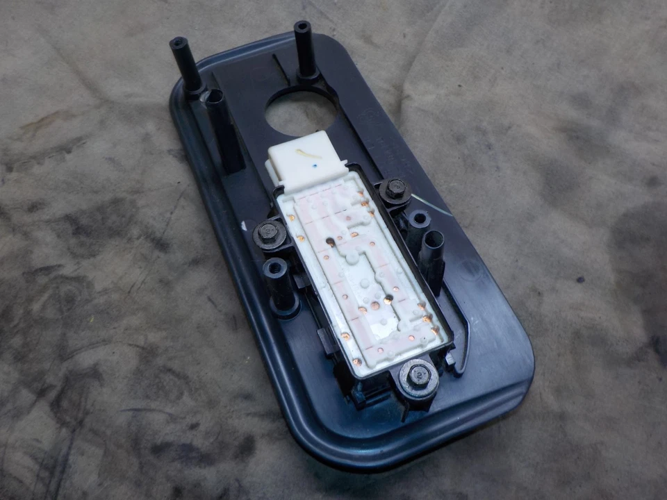 99-02 Chevy Silverado 1500 2500 Graphite driver front seat switch with bezel Foto 3 de 3