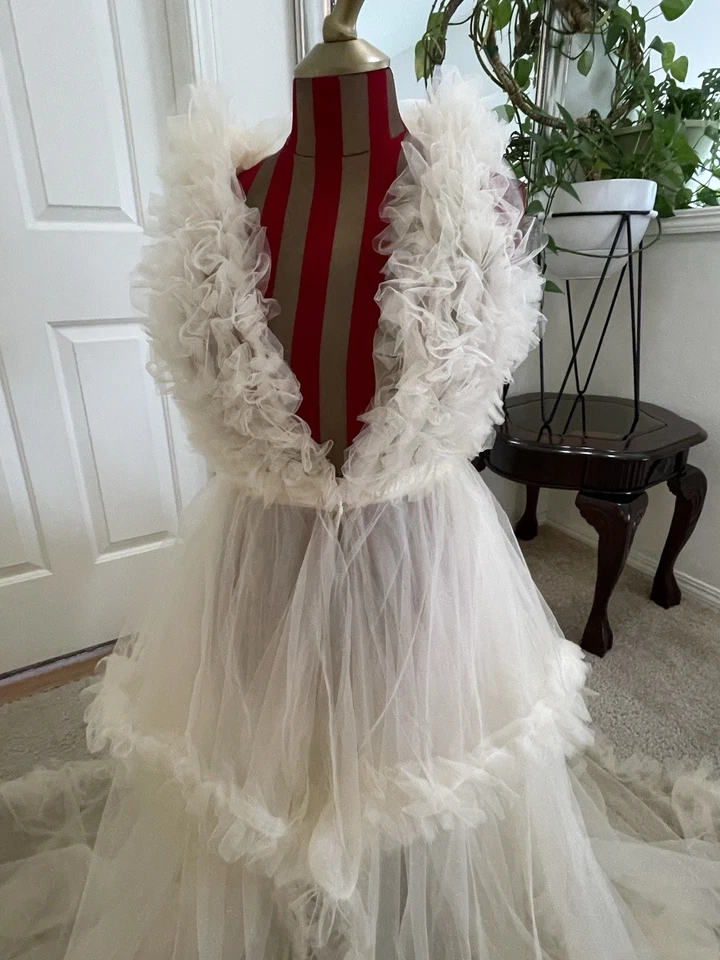 Maternity Ruffle Tulle Gown Beige With Hoodie Size Small - Image 2 of 4