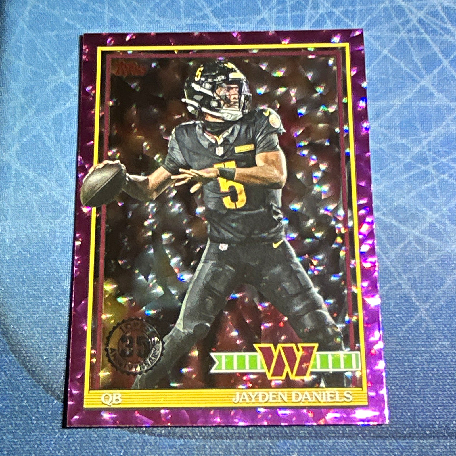 2026 Topps Jayden Daniels 35th Anniversary Pink CrackleFoil #91TF-44 Commanders