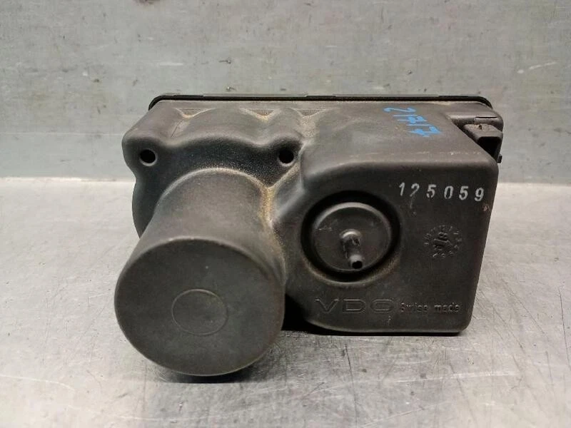 443862257H centralina chiusura per AUDI 100 C3 SEDAN (443 444) 2.2 1982 5376973 - Immagine 2 di 4