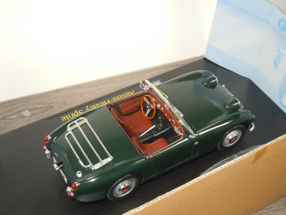 Austin Healey Sprite - Revell 08837 - 1:18 in Box *72437 - Bild 4 von 4