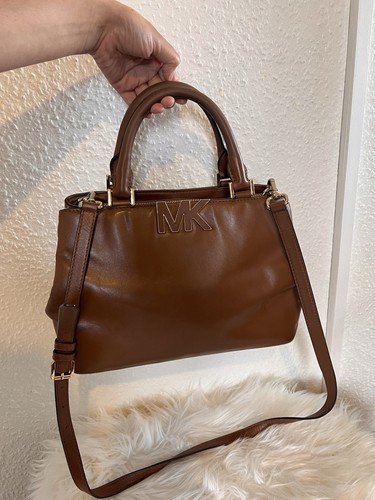 Michael Kors medium Soft Leather Satchel Bag - Picture 2 of 18
