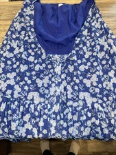 Chelsea28 Blue Floral Sleeveless Dress. Size Large. Open Back. NWOT. E