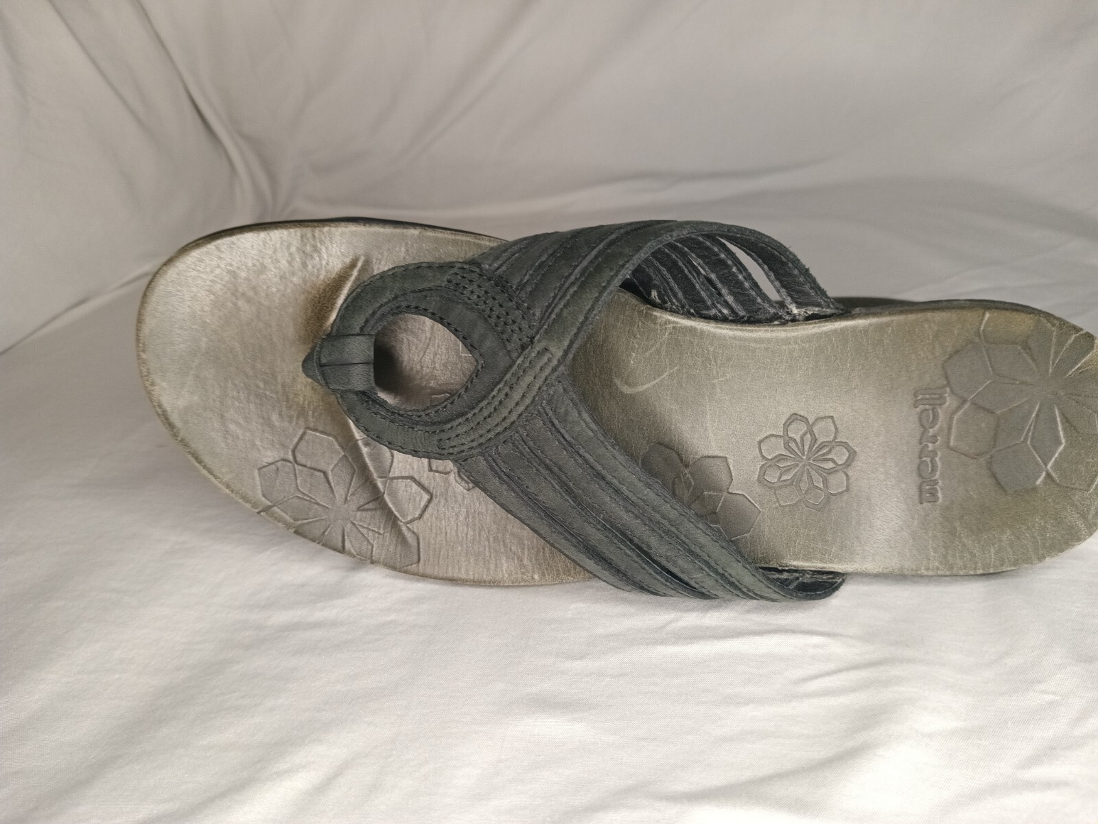 Merrell donna taglia 9. Slide on ballerine. Sandali con disegno floreale sulla suola.