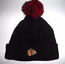 CHICAGO BLACKHAWKS NHL NWT BEANIE TOQUE KNIT WINTER HAT WITH POM BLACK ZEPHYR