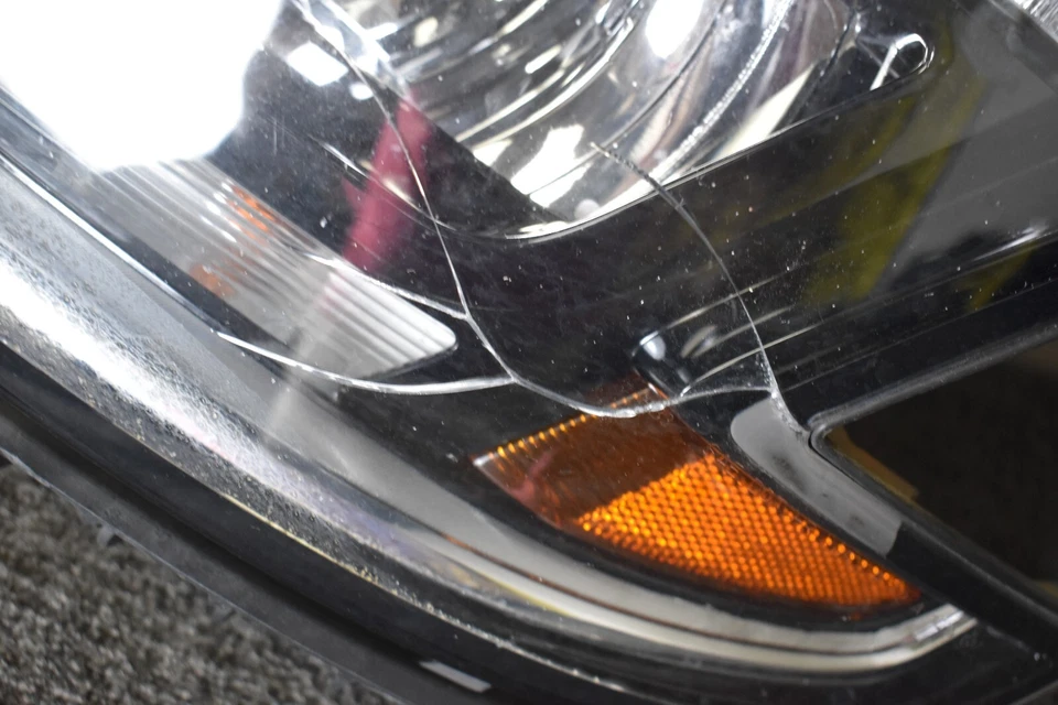 2015-2017 Chevrolet Tahoe Suburban Left Driver Head lamp Headlight OEM - Image 2 of 3