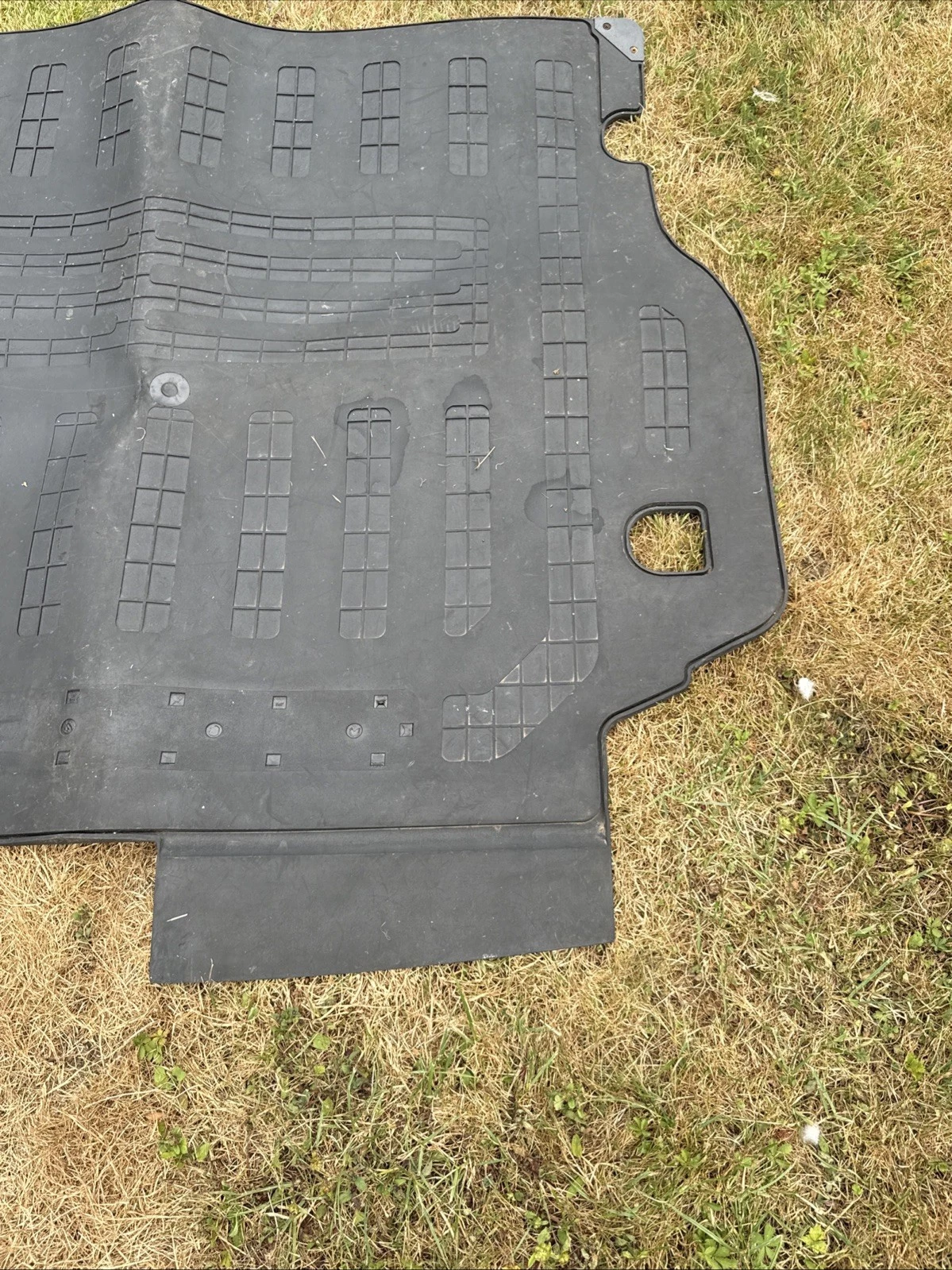 Genuine Range Rover Sport L320 Boot Rubber Floor Mat VPLSS0043 Used Condition 10