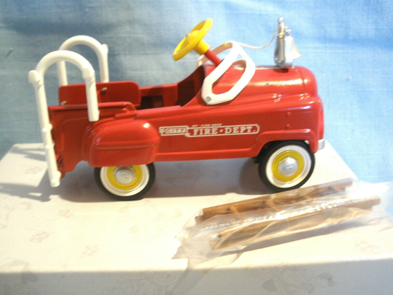 Picture 4 of 8