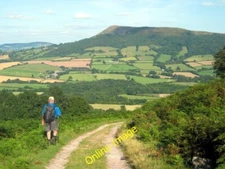 Photo 6x4 Lawr o Dderi / Descending Deri Llwyn-du/SO2816 Llwybr yn mynd c2007