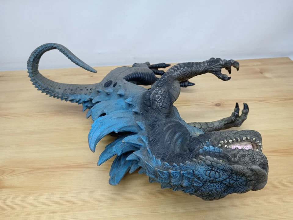 Vintage 1990s Toho Resaurus Godzilla Full Body Rubber Puppet Toy Figure - Image 3 of 4