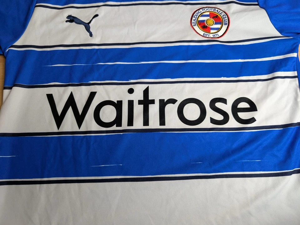 Reading FC 2010-2011 Home Football Shirt Jersey PUMA - Mens Medium M - Image 4 of 4