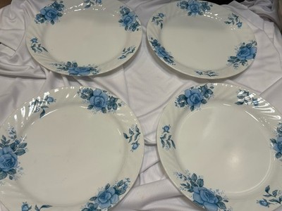 Four (4) Corelle by Corning Blue Velvet Floral 10 1/4  Dinner Plates (Mint)