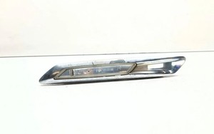 BMW 5 Touring F11 Kotflügelblinker vorne rechts 7154168 2.00 Diesel 33654486