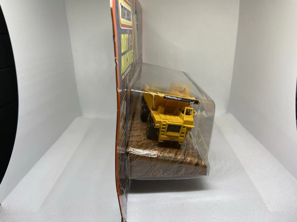 1997 Matchbox Dirt Machines-dirt haulers, truck,front shovel 32983 NEW- - Image 3 of 4