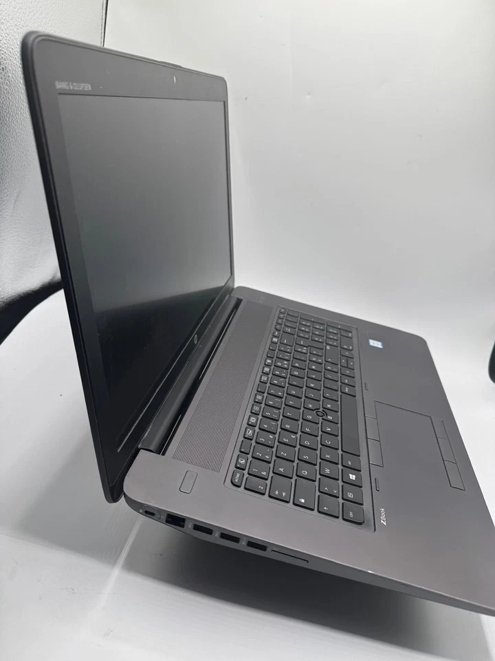 HP ZBook 17 G3 – i7-6820HQ – 32 Go RAM – 256 Go SSD – 17,3" Full HD –Réf : 26A - Bild 4 von 4