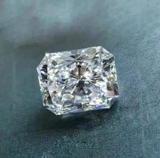 Loose Lab-Grown CVD Diamond 6 Ct Radiant Cut VVS1 - F Certified Diamond