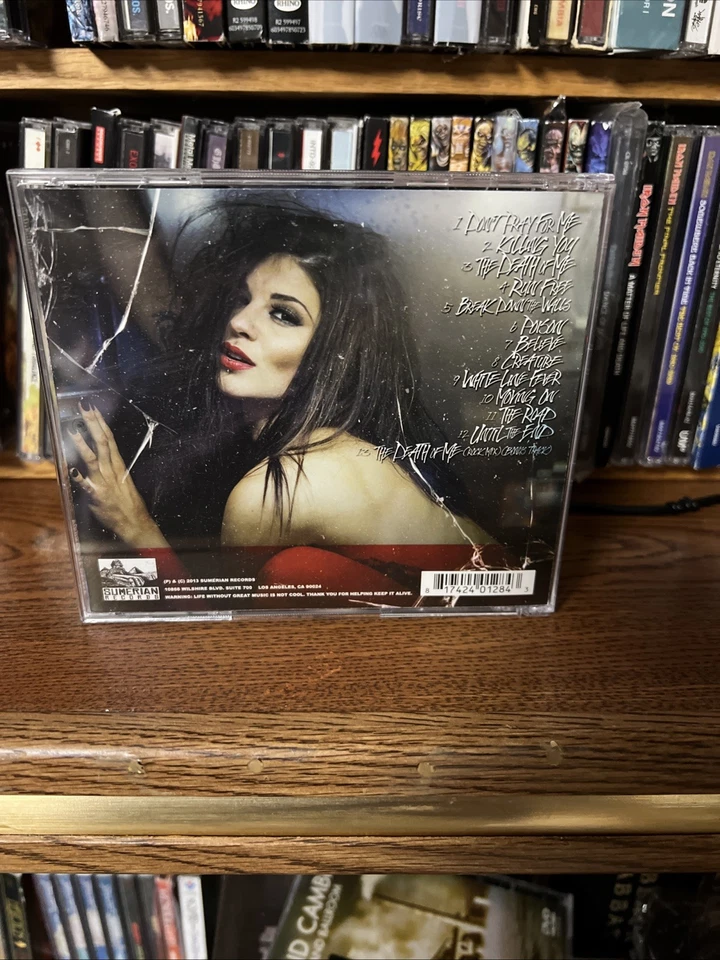 Asking Alexandria FYE Exclusive From Death To Destiny Rare Oop Foto 2 de 3