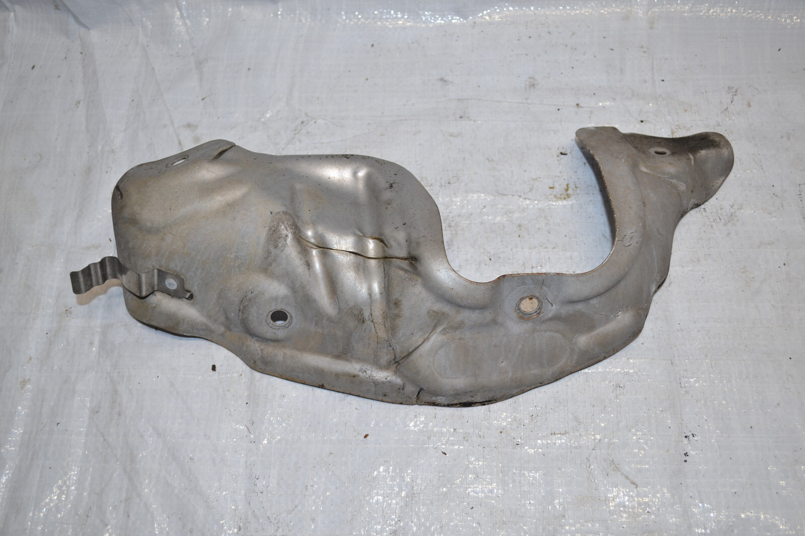 1117 Nissan Juke 1.6L Turbo Exhaust Manifold Heat Shield Cover MR16DDT