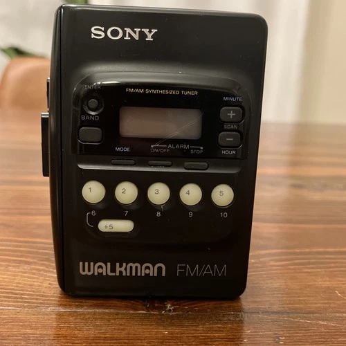 VTG Sony Walkman WM- FX20 Portable AM/FM Japan (Parts or Repair)