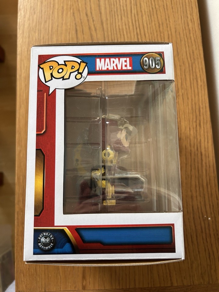 Action Figure Homem de Ferro Iron Man Mark 4 With Suit-Up Gantry