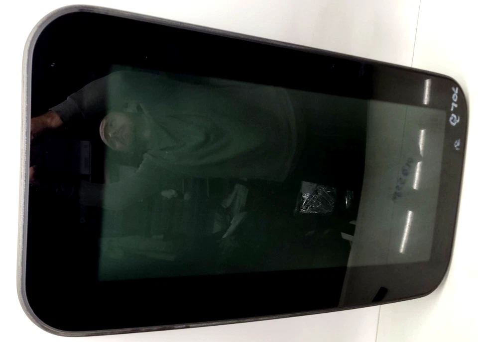 2015-2019 Infiniti Q70 Q70L Sunroof Sliding Glass window 912101MA2A - Image 3 of 4