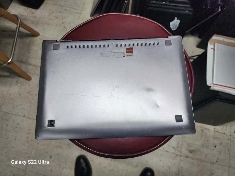 PANTALLA ASUS UX33U 13.3'' VENTA PARA PIEZA SIN BATERÍA, SIN RAM, SIN DURA BUENA PANTALLA. Foto 4 de 4