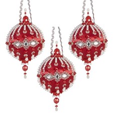 Herrschners  Frosty Pearls Ornament Kit