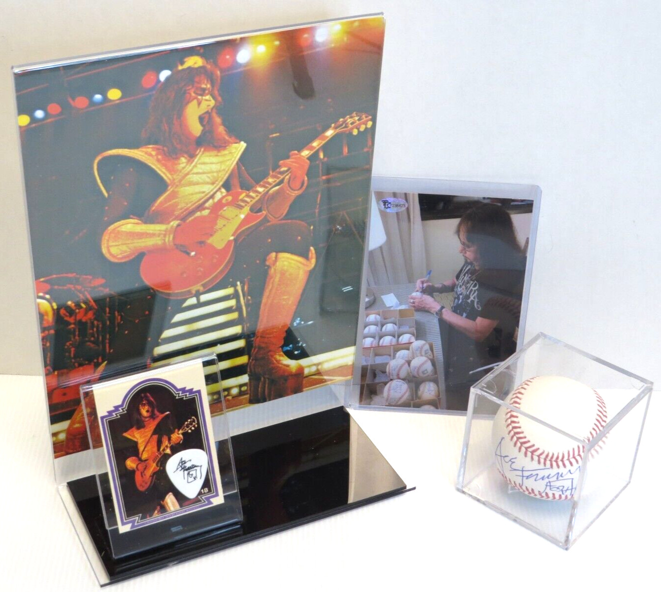 KISS ACE FREHLEY AUTOGRAPH BASEBALL DISPLAY & PHOTO GUITAR PICK & DONRUSS CARD