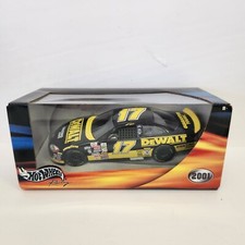 2001 Hot Wheels NASCAR Racing 1:24 scale No.17 Dewalt diecast Matt Kenseth NIB