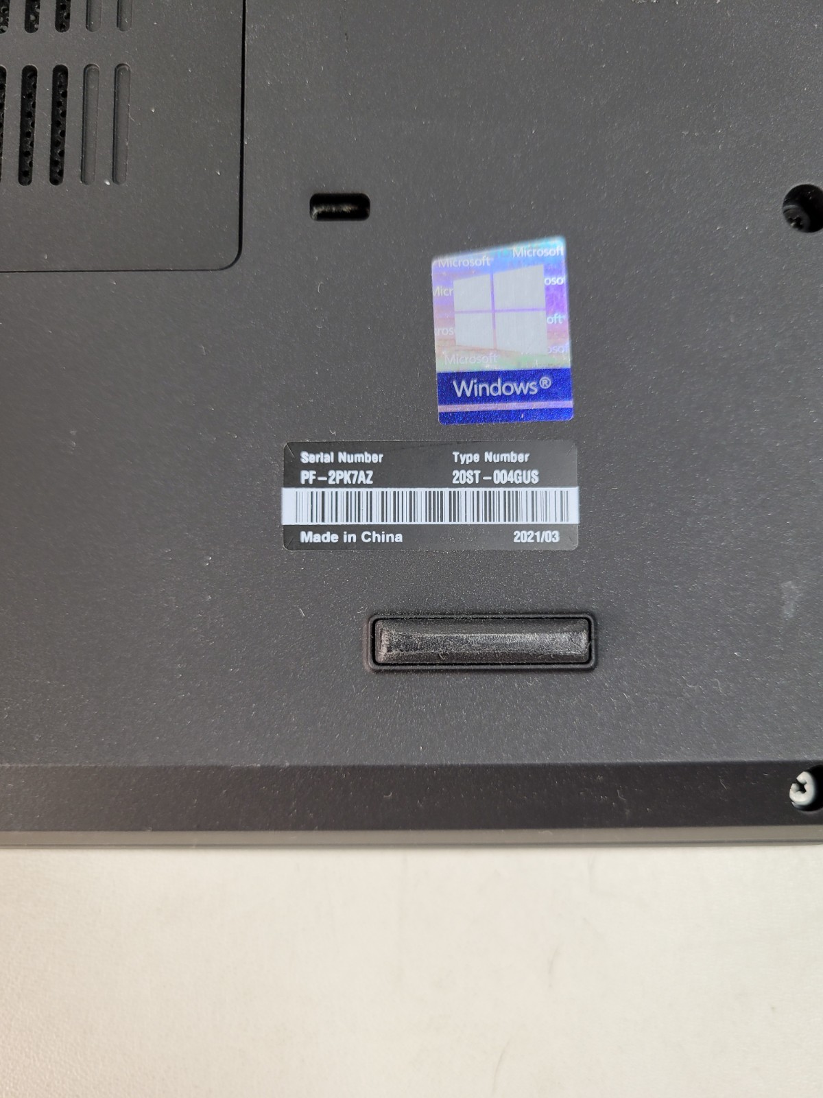 Lenovo ThinkPad P15 Gen 1, 15.6-Inch Laptop, with Intel Core i7 10th Gen., 512 GB NVMe (Non-Volatile Memory Express), Windows 11 Pro