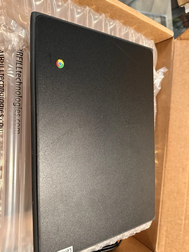 Lenovo Chromebook 100e Gen2 11,6” (82CD0000US) 4 GB RAM 32 GB eMMC WiFi - Negro Foto 2 de 2