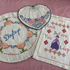 Vintage 30s/40s Embroidered Sampler Hankie Case Doily Case Linen Bundle