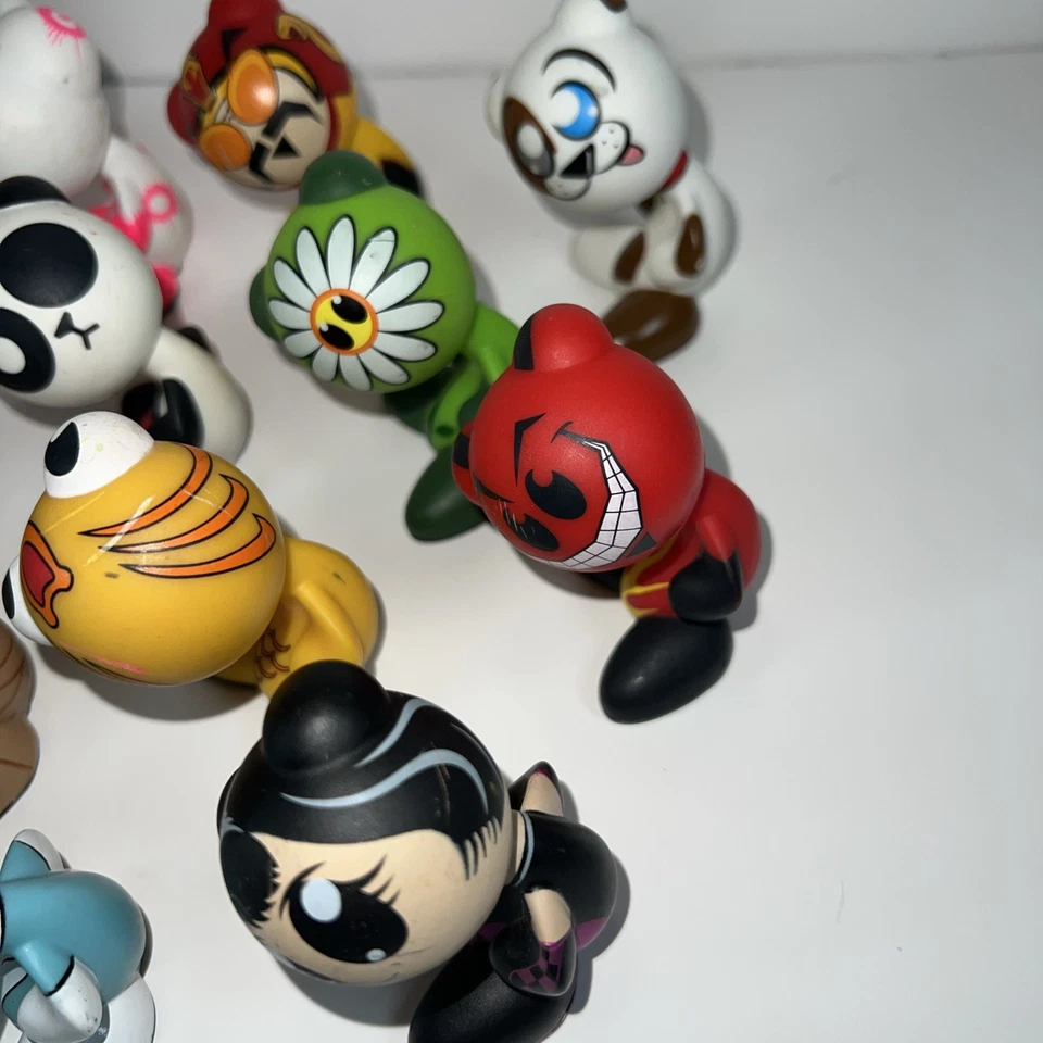 UB Funkey Funkies lotto di 21 figurine U.B. Funkeys Gioco Giocattolo Personaggi Assortiti Raro - Immagine 3 di 4