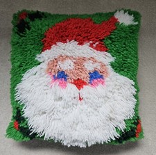 Vintage Handmade Latch Hook Holiday Christmas Santa Face Completed 14x14 Pillow