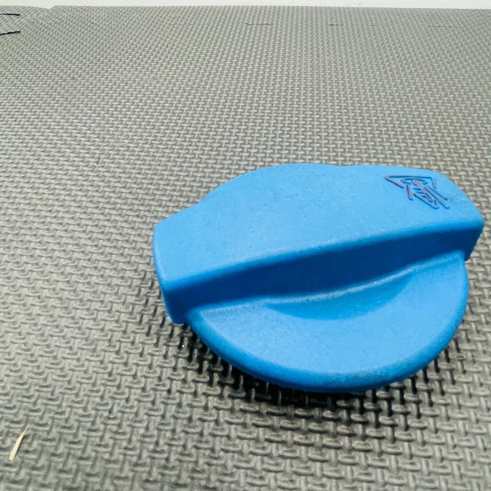 05-11 Audi A6 Quattro Engine Coolant Reservoir Tank Cap OEM - Image 4 of 4