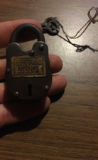 Insane Asylum Padlock Lock Key Set New York City Home Office Work Desk Decor NY