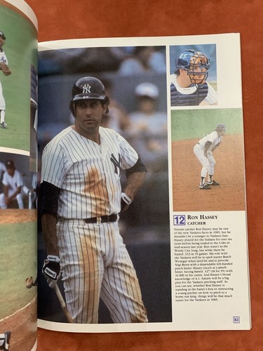 Original 1985 NY Yankees Official Baseball Yearbook - No Barcode Variation - NM - Picture 4 of 10