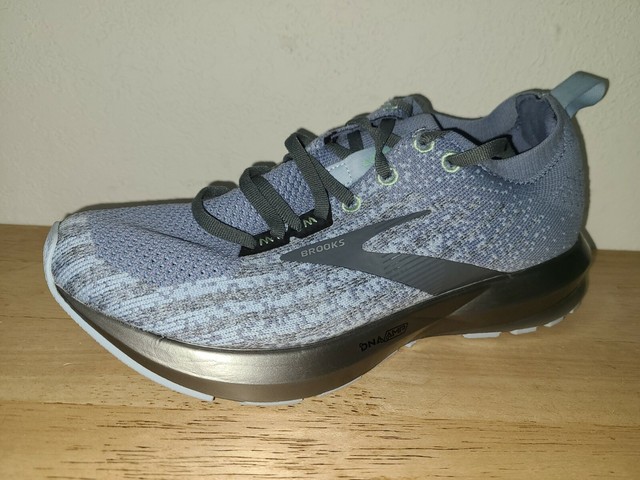 brooks womens levitate