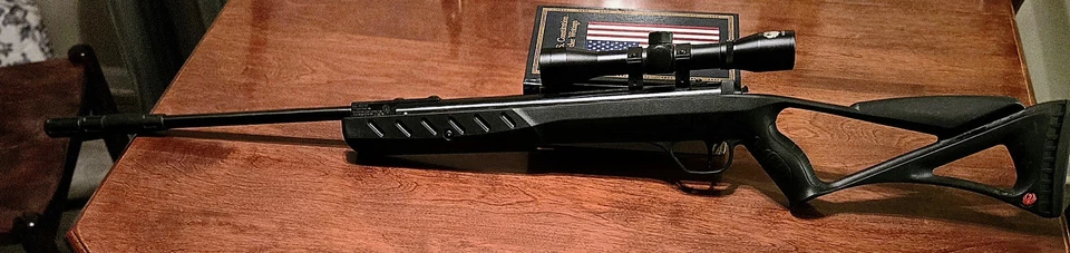 Rifle de aire comprimido Ruger Blackhawk Elite calibre 177 con mira 4x32... calibre 177 Foto 3 de 4